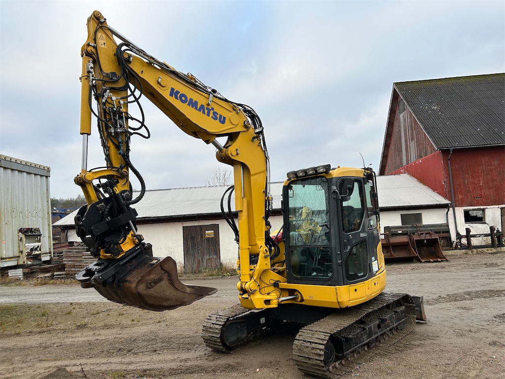 2016 Komatsu PC-88 MR